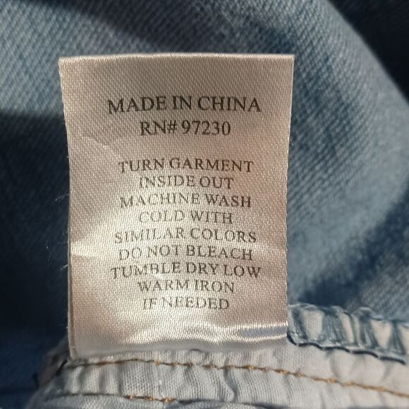 684145..Almost Famous Denim Patchwork Flare Jeans Size 3, W26" 30"Inseam  9"Rise - Picture 6 of 7